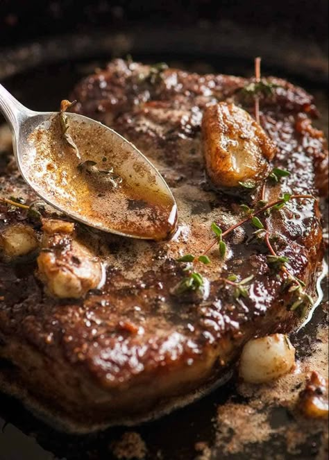 Close up of spoon drizzling browned garlic thyme butter sauce over steak Thyme Butter, Ways To Cook Steak, Creamy Mashed Cauliflower, Steak Sandwiches, Cook Steak, Pan Seared Steak, Recipe Tin, Steak Butter, Best Steak