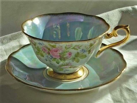 Tea Cup & Saucer Pretty Tea Cups, Cuppa Tea, Vintage Teacups, Teapots And Cups, Vintage Cups, Antique Tea, China Tea Cups, China Cups, My Cup Of Tea