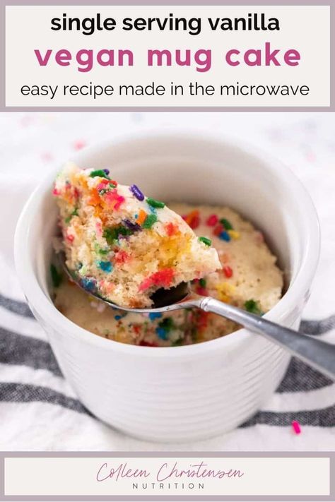 This easy vanilla mug cake recipe is everything! Made in the microwave within seconds, this soft and sweet vanilla cake is the perfect treat for whenever you need a late night snack. Vegan Mug Cake Microwave, Vanilla Mug Cake Microwave, Mug Cake Vanilla, Easy Vanilla Mug Cake, Mug Cake Video, Mug Cake Microwave Recipe, Vanilla Mug Cake Recipe, Mug Cake Chocolate, Funfetti Mug Cake