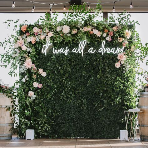 Boxwood Hedge Wall, Boxwood Backdrop, Hedge Wall, Greenery Backdrop, Grass Backdrops, Flower Backdrop Wedding, Wedding Rentals Decor, Flower Wall Wedding, Flower Walls