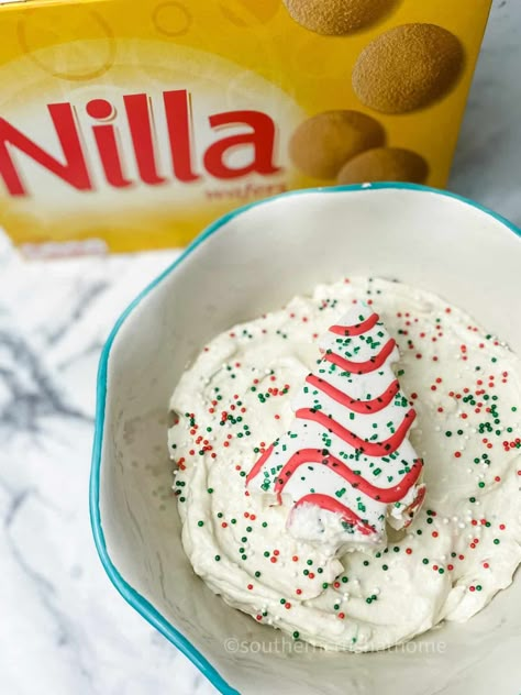 Easy and Delicious Little Debbie Christmas Tree Cake Dip Recipe   Printable https://www.southerncrushathome.com/little-debbie-christmas-tree-cake-dip/ Tree Cake Dip, Christmas Tree Cake Dip, Cake Dip Recipe, Little Debbie Christmas Tree Cakes, Little Debbie Snack Cakes, Little Debbie Christmas Tree, Christmas Dip, Recipe Printable, Debbie Snacks