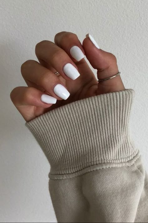 Hoco Nails, White Gel Nails, Plain Nails, Nude Nail Designs, Broken Nails, Short Square Nails, White Acrylic Nails, Basic Nails, School Nails