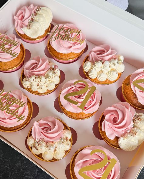 Pretty in pink - beautiful buttercream cupcakes for a special 21st birthday! . . . #lumibakes #21stbirthdaycupcakes #pinkbuttercreamcupcakes #buttercreamcupcakes #cakesinaltonhampshire #hampshirecupcakes #surreycupcakes 21st Cupcake Ideas, 18th Birthday Cupcakes Ideas, Birthday Cupcakes Ideas For Women, 21st Cupcakes, 21st Birthday Cookies, Girly Cupcakes, Birthday Cupcakes For Women, 30th Birthday Cupcakes, 21st Birthday Cupcakes