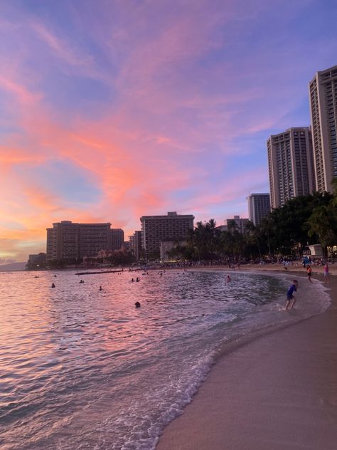 Oahu Waikiki Beach, Honolulu Hawaii Aesthetic Wallpaper, Honolulu City Aesthetic, Hawaii City Aesthetic, Waikiki Beach Aesthetic, Hanalulu Hawaii, Hawaii Honolulu Aesthetic, Waikiki Aesthetic, Hawaii Wakiki