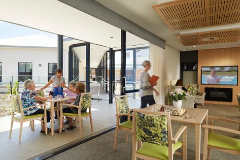 Elderly Care Center, Barrier Free Design, Residential Care Home, Elderly Home, Dining Inspiration, Public Artwork, Internal Courtyard, Health Design, Nursing Home