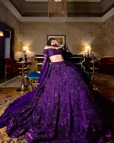 Purple Lehenga Bridal, Wedding Lengha Bridal Lehenga, Purple Bridal Lehenga, Sunaina Khera, Lehengas For Bride, Lehenga Purple, Skirt Lehenga, Wedding Lengha, Engagement Lehenga