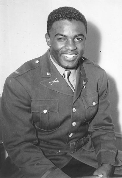 Famous Veterans, African American History Facts, Brooklyn Dodgers, Jackie Robinson, Military Soldiers, Black Knowledge, Military Veterans, Military Service, American Heroes