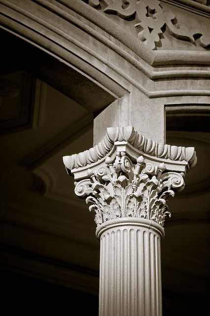 Greek Candy, Ornamental Molding, Iolani Palace, Exterior Columns, The Corinthian, Classic Facade, Column Capital, Round Column, Cornice Design