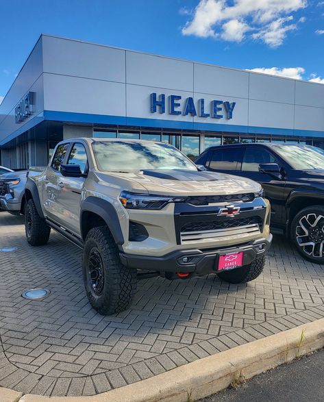 From city streets to mountain peaks, the 2024 Colorado ZR2 takes you there in style. 🚙💨

(Stock #: G46915) #HealeyBrothers #HudsonValley #HVNY #Chevy #Colorado Chevy Colorado Zr2, Colorado Zr2, Trucks For Sell, Hudson Valley Ny, Chevy Colorado, Chevrolet Colorado, Car Auctions, Hudson Valley, City Streets