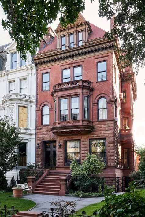 Boston Row House, Old Style House Exterior, Brooklyn Townhouse Interior, Brownstone Homes, Tall House, West Village Townhouse, Brooklyn House, Clinton Hill, Pale Wood