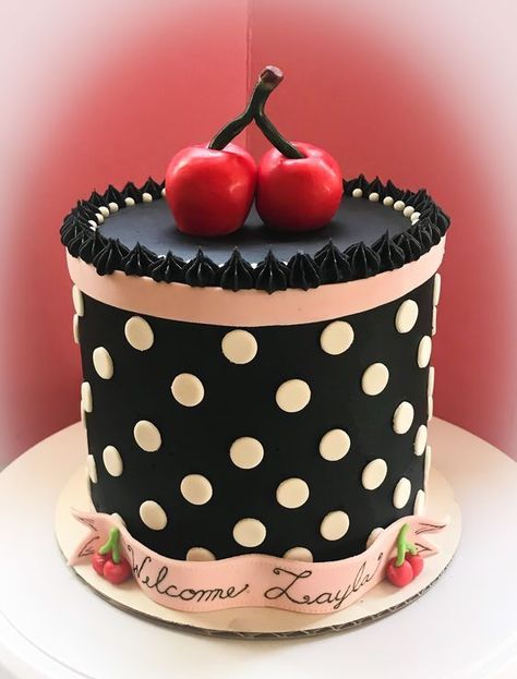 Sock Hop Birthday Cake, Rockabilly Party Ideas, 50s Cake Theme, 50s Themed Birthday Cake, Rockabilly Birthday Party Theme, 50s Cake Ideas, 1950s Birthday Cake, 1950s Cake Ideas, 50s Themed Cake