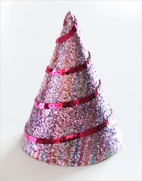 Create glitter party hats! I'D add a fiber optic hair piece; link below. Just string it through a hole in the tippy top, then glue it on the underside. Photos coming soon; I'm trying it! http://www.flashingblinkylights.com/fiberoptichairlights-c-114_469.html News Years Crafts For Kids, Sparkly Party, Wedding Projects, Glitter Party, New Year's Crafts, Cute Wedding Dress, Glitter Diy, Diy Hat, Wedding Chicks