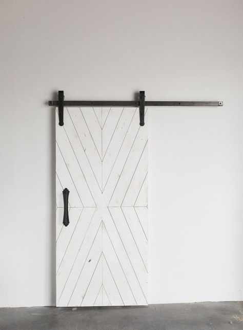 tjp_3831 Shiplap Barn Door, Herringbone Door, Interior Barn Door Hardware, Door Pattern, Modern Barn Doors, Door Headboard, Barn Door Ideas, Sliding Wood Doors, Barn Style Doors