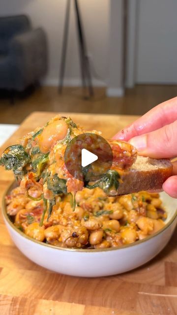 Ahmad Noori on Instagram: "One Pot Creamy Tuscan Bean and Sun-Dried Tomato Skillet

𝐅𝐔𝐋𝐋 𝐑𝐄𝐂𝐈𝐏𝐄 𝐎𝐍 𝐌𝐘 𝐁𝐋𝐎𝐆
𝐃𝐫𝐯𝐞𝐠𝐚𝐧𝐛𝐥𝐨𝐠 𝐝𝐨𝐭 𝐜𝐨𝐦 (𝐋𝐈𝐍𝐊 𝐈𝐍 𝐌𝐘 𝐁𝐈𝐎)

#veganmeal #veggierecipes #beans #butterbean #vegan #onepot #veganrecipes #butterbeans #beans #stews #stew #souprecipe #easyrecipes #onepotmeals #plantbasedfood #veganlunch #veganfood #veganrecipe #onepotmeal #easyrecipe #veganfoodporn #quickrecipe #vegetarianrecipes #easysoup #vegancomfortfood #vegetarian #lazyvegan #easyrecipes #easyveganmeals #vegandinner" Cannellini Bean Recipes, Simple Vegetarian Meals, Healthy Bean Recipes, Dr Vegan, Cannellini Beans Recipes, Butter Beans Recipe, Vegetarian Comfort Food, Bean Recipe, Plant Based Cookbook