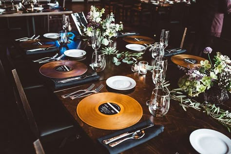 This super chic rock wedding in Cleveland is bringing down the house Rock Nation Brunch Decor, Vintage Rock And Roll Wedding, Rock And Roll Wedding Cake, Music Venue Wedding, Record Centerpieces, Concert Themed Wedding, Heavy Metal Wedding, Punk Rock Wedding, Old School Wedding