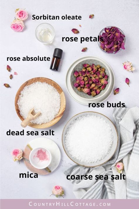 Foot Bath Recipes, How To Dry Roses, Rose Bath Salts Recipe, Rose Bath Salts Diy, Bath Salts Diy Recipes, Rose Petal Bath Salts, Floral Bath Soak, Diy Spa Gifts, Diy Bath Salt