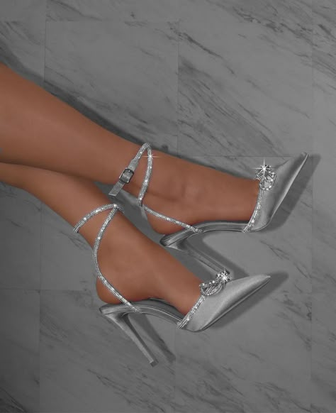 onlinecuteshoes on ig Silver Shoes For Prom, Prom Shoes Silver, Shoe Hacks, Heels Aesthetic, Shoes Hack, Cute Shoes Heels, Fashion Shoes Heels, Shoes Heels Classy, Heels Classy