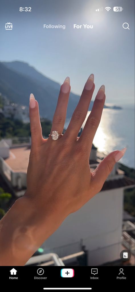 Trending Engagement Rings For 2024, 2024 Engagement Ring Trends, Fiance Ring, Old Hollywood Wedding, Big Engagement Rings, Dream Wedding Ring, Ring Inspo, Hollywood Wedding, Cute Engagement Rings