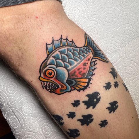 Traditional tattoo piranha #tattoo #traditionaltattoo Peeled Orange Tattoo, Traditional Tattoo Fish, Traditional Style Fish Tattoo, Salmon Tattoo Traditional, Piranha Tattoo, Neotraditional Fish Tattoo, Piranha Fish Art, Pikachu Tattoo, Her Tattoo