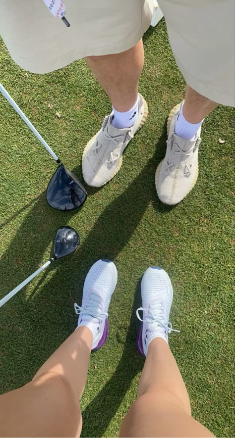 Golfing Couple Pictures, Cute Golf Couples Pictures, Couple Golfing Aesthetic, Golf With Boyfriend, Golf Couple Goals, Golf Girlfriend Aesthetic, Golf Instagram Story, Golf Couple Aesthetic, Golf Couple Pictures