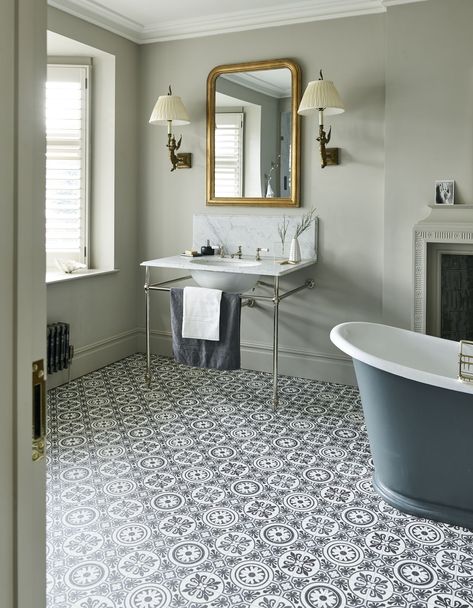 Light and airy Vinyl Tile Flooring Bathroom, Bathroom Lino, Flooring Ideas Vinyl, Vinyl Bathroom Flooring, Best Bathroom Flooring, Vinyl Flooring Bathroom, Victorian Tile, Flooring Bathroom, Bathroom Vinyl