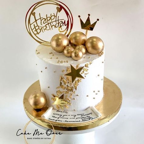 cakenest.in op Instagram: Will this be a new trend ???? Credits @nayanecapistrano Cinderella's Tsunami Cake! Check here someone who will love this cake! 💖 . DM… Simple Tall Cake, 26th Birthday Ideas Theme, Gold Cake Design Birthday, Tall Cake Designs, Trending Birthday Cakes, New Trend Cake Design, Trendy Birthday Cakes, Tall Birthday Cake, 50th Birthday Cake Designs