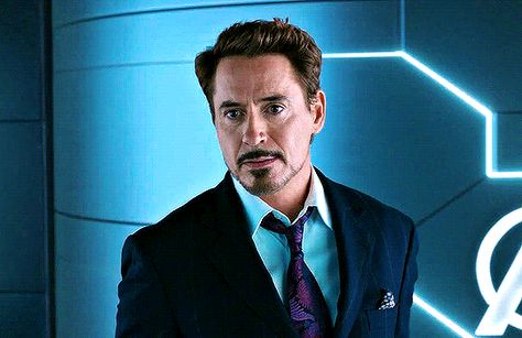 Tony Stark Gif, Robert Downey Jr Gif, Spider Man Homecoming 2017, Avengers Gif, Marvel Vision, Tony Stank, Marvel Gif, Stark Family, Iron Man 2008