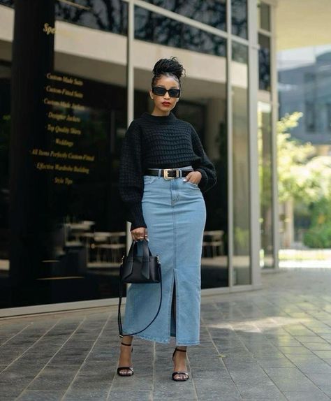 Denim Skirt Outfit 2024, Modest Office Wear, Maxi Jean Skirt Outfits, Maxi Denim Skirt Outfit, Bestie Hangout, Athleisure Aesthetic, Aesthetic Fall Outfits, Denim Skirt Outfit, Maxi Denim Skirt