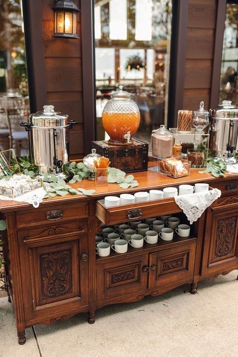 Coffee Bar Station Ideas, Bar Station Ideas, Reception Coffee Bar, Chic Coffee Bar, Coffee Reception, Coffee Bar Party, Wooden Buffet, Coffee Bar Wedding, Wedding Drink Station