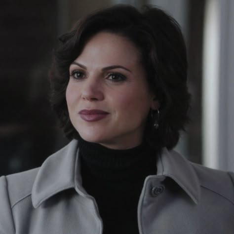 once upon a time • lana parrilla Regina Mills Icons, Mayor Mills, Regina Mills Aesthetic, Winona Ryder Stranger Things, Regina Once Upon A Time, Mills Aesthetic, Bound 1996, Regina Ouat, Regina Evil Queen