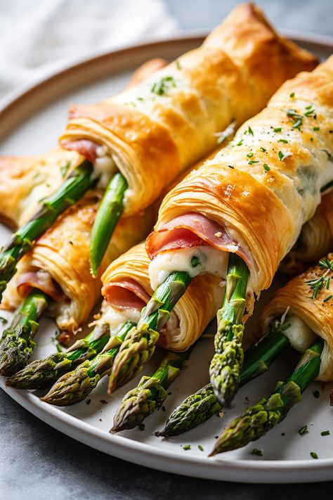 Asparagus Wrapped In Prosciutto And Puff Pastry, Brie Asparagus And Prosciutto Bundles, Asparagus Ham And Cheese Puff Pastry, Asparagus And Puff Pastry Recipes, Asparagus Cream Cheese Rolls, Phyllo Wrapped Asparagus, Christmas Dinner Asparagus, Asparagus Prosciutto Puff Pastry, Bacon Wrapped Asparagus Puff Pastry