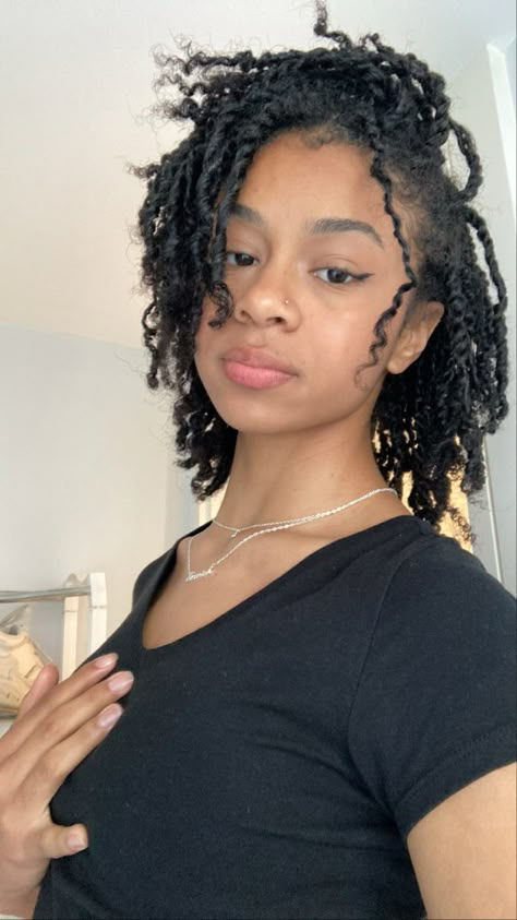 Black Women Hairstyles Twist, Short Hair Styles Twist, Small Twists Natural Hair Short Hair, Large Twists Natural Hair, Short Twists Hairstyles, Simple Twist Hairstyles, Twists On Natural Hair Short, Medium Twists Natural Hair, Mini Twists 4c Hair