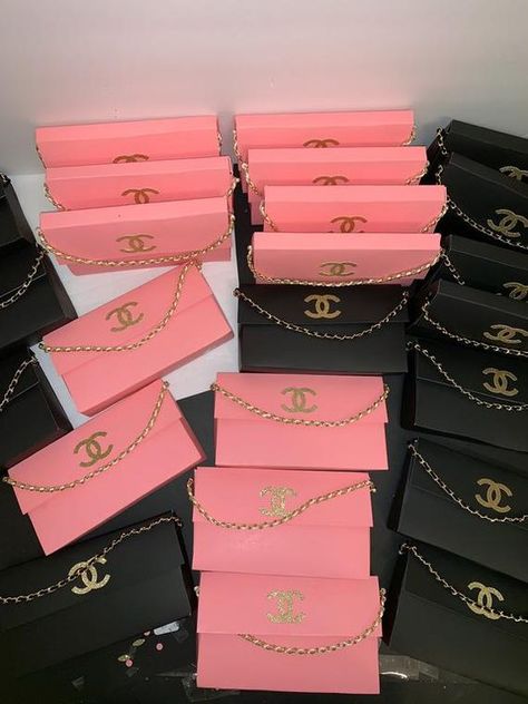 We can create most custom favor bag ideas for your party Favor Bag Ideas, Chanel Baby Shower, Chanel Birthday Party, Chanel Birthday, Chanel Party, Fashion Birthday, Custom Purses, Birthday Fashion, Fantasy Decor