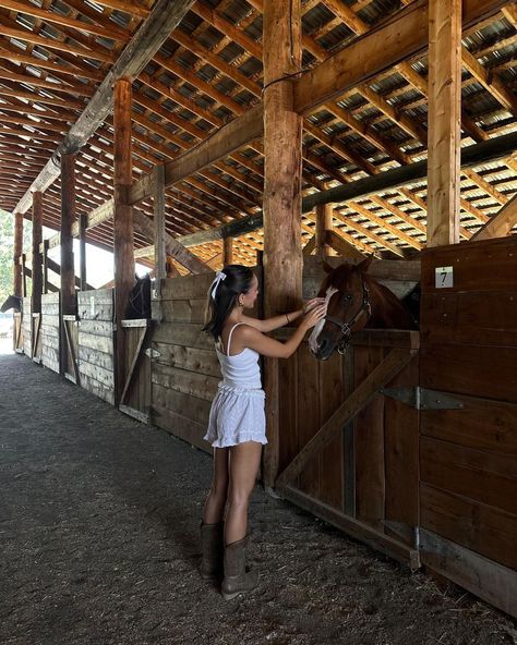 Be Your Own Muse, Comfortably Numb, Behind Blue Eyes, Country Summer, Emma Rose, Looks Country, Western Life, Cowgirl Aesthetic, Country Lifestyle