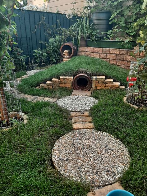 Bunny Playground Outdoor, Bunny Area Outdoor, Rabbit Area Outdoor, Rabbit Enclosure Ideas Outdoor, Backyard Rabbit Habitat, Backyard Bunny Habitat, Outdoor Sulcata Enclosure, Large Rabbit Enclosure, Natural Rabbit Enclosure