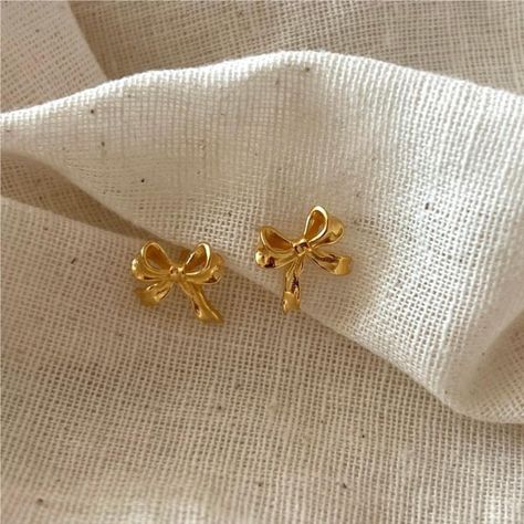 Bow Simple Female Design Senior Sense Earrings – Nutricaodiaria Preppy Jewelry, Knot Stud Earrings, Knot Studs, Jewelry Accessories Ideas, Bow Jewelry, Mini Bows, Classy Jewelry, Jewelry Essentials, Bow Earrings