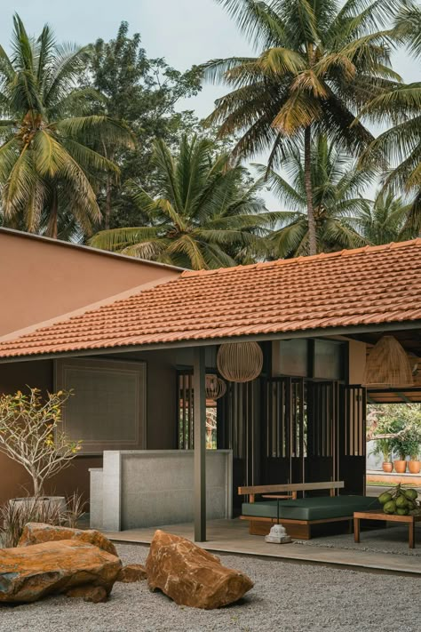 3 South Indian farmhouses immersed in rustic allure | Architectural Digest India House Design For Village, Resort Building, Natural Building Materials, Farmhouse Architecture, Kerala House, Tropical Architecture, Kerala Houses, Vernacular Architecture, Natural Building