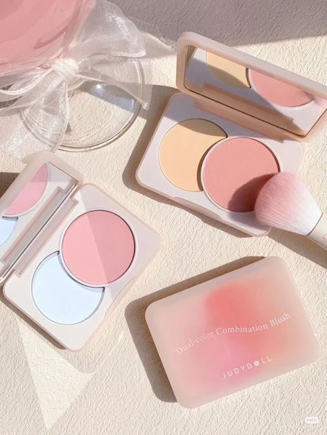 Korean Items Aesthetic, Pink Korean Makeup Products, Blush Products Aesthetic, Korean Beauty Products Aesthetic, Korean Blush Products, Korean Products Makeup, K Beauty Makeup Products, Korean Makeup Products Aesthetic, Japan Makeup Products