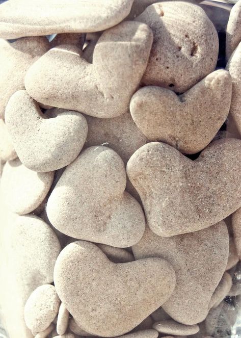 Hearts In Nature, Heart Shaped Rocks, Heart Rocks, Beachy Chic, Heart In Nature, 3 Hearts, Be Still My Heart, I Love Heart, Love Rocks