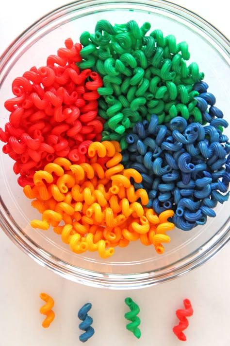 Rainbow Pasta with Butter Garlic Sauce Recipe. This is a fun rainbow inspired pasta dinner that is super easy to make. Grab food coloring or natural coloring, pasta, butter, garlic, and oregano and you'll be set for an easy, delicious dinner! Happy pasta making! #rainbowpasta #priderecipe #pastarecipe How To Color Pasta To Eat, Rainbow Savory Food, Rainbow Dinner Ideas, Pride Food Ideas, Pride Party Food, Coloring Pasta, Kidcore Food, Rainbow Stew, Rainbow Food Ideas