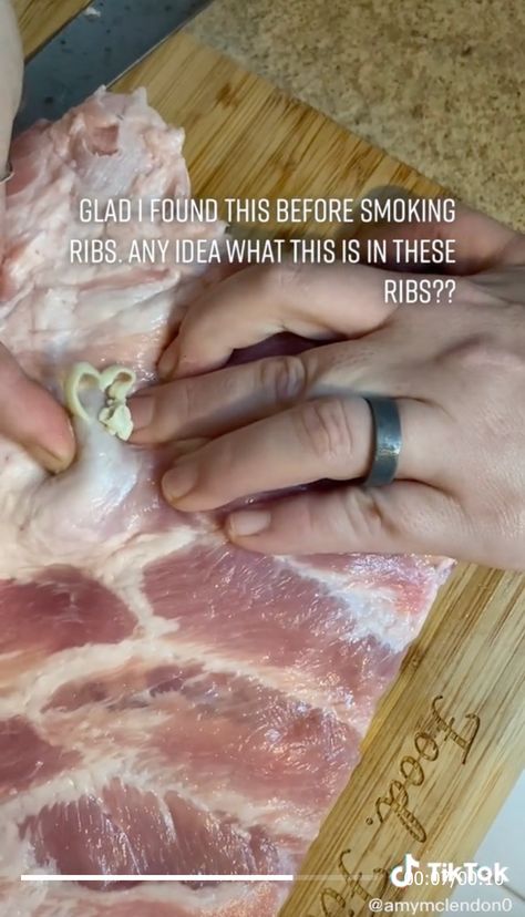 A video has gone viral of a user popping a cyst on a raw pork rib, and users are disgusted with one saying, "time to go vegan!" Cysts Popping Videos, Raw Pork, Raw Meat, Smoked Ribs, Go Vegan, Plant Based Nutrition, Recipe Roundup, Tiktok Video, Time To Go