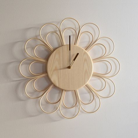 Sunburst Wall Art, Sunburst Clock, Handmade Wall Clocks, Therapy Office Decor, Bamboo Crafts, Wood Clocks, Diy Clock, Wood Wall Clock, Easy Diy Art