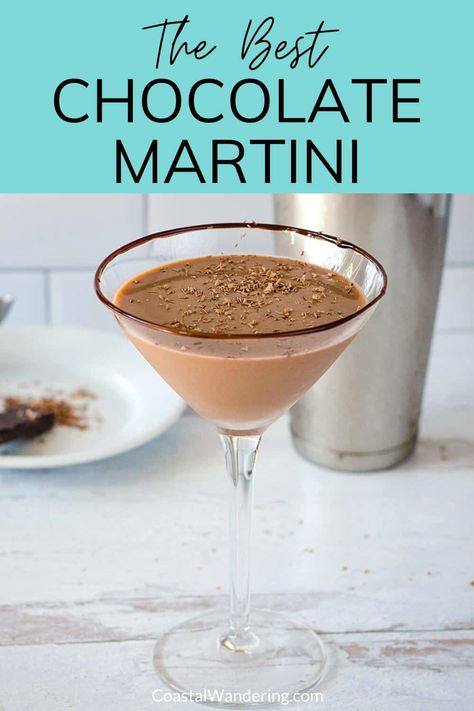 This easy chocolate martini with crème de cacao and chocolate liqueur is the ultimate decadent dessert cocktail. It looks like chocolate milk but packs a punch with flavors of dark and sweet chocolate and a hint of vanilla. Cranberry Juice Punch, Chocolate Martini Recipe Vodka, Heathly Drinks, Juice Punch, Christmas Drink Recipes, Chocolate Martini Recipe, Easy Party Punch, Holiday Martinis, Martini Recipes Vodka