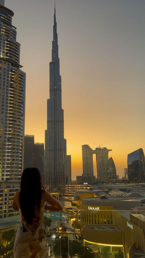 things to do in dubai | dubai travel | dubai vacation | dubai itinerary | luxury travel | outfits | outfit inspo | #dubai #outfitinspo #sunset (SEE LINKED VIDEO FOR THINGS TO DO IN DUBAI) Happy Traveling :) We are here to help you visit our website and contact us:https://homes4life.ae Vacation Dubai, Dubai Sunset, Dubai Itinerary, Habibi Come To Dubai, Dubai Video, Dubai Trip, Things To Do In Dubai, Travel Dubai, Vision Board Themes