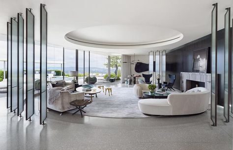 Open living area designed in a circular fashion and semi-enclosed by rotating glass panels in this home located in Hollywood Hills. [2000 × 1290] London Living Room, Midcentury Home, Ceiling Detail, Round Sofa, 아파트 인테리어, Design Apartment, Curved Sofa, Decoration Inspiration, A Living Room