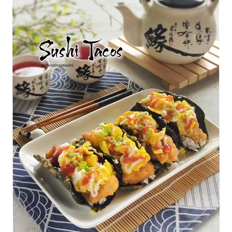 Bahan dan Cara membuat Sushi Taco https://resepmamiku.com/sushi-taco-christinsetiorini Resep Sushi, Sushi Taco, Sushi Nori, Burritos, Tacos, Gluten Free, Indonesia