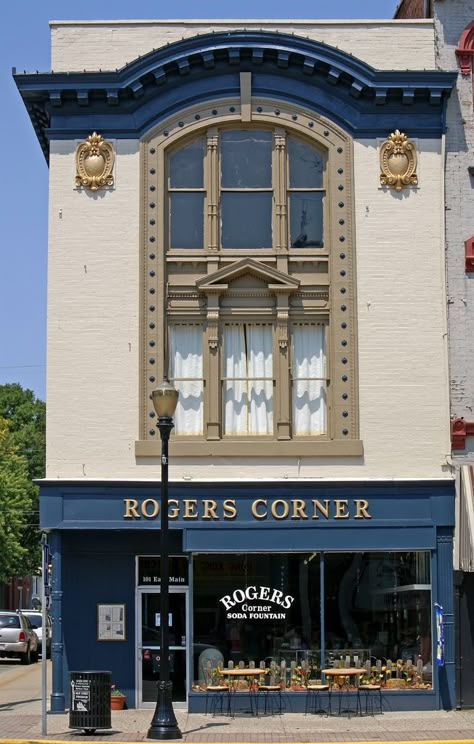 Madison Indiana, Ice Cream Soda, Shop Facade, Retail Store Display, Storefront Design, Building Front, Interior Vintage, Casa Vintage, Shop Fronts