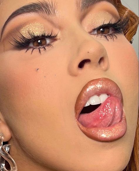 Kali Uchis Makeup, 90s Makeup Look, Glam Makeup Look, Dope Makeup, Kali Uchis, Edgy Makeup, Creative Makeup Looks, Face Beat, Gorgeous Makeup