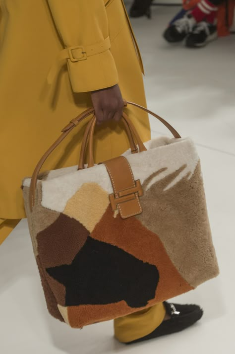 Best Designer Bags, Fur Bag, Kelly Bag, Milan Fashion Weeks, Bag Trends, Womens Fashion For Work, Fall 2018, In The Bag, Punch Needle