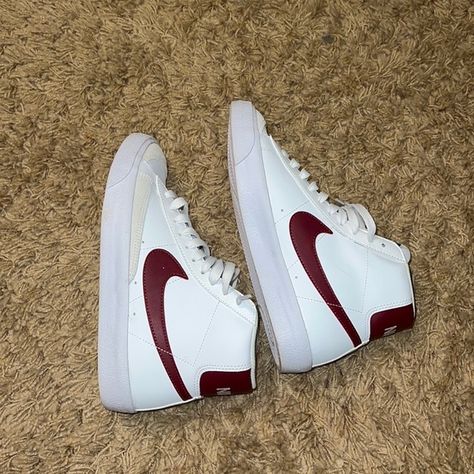 6.5Y Nike blazers. (Burgundy) Fits Womens 8. Maroon Nike Shoes, Burgundy Fits, Nike Blazer Women, Summer Teen Fashion, Nike Blazers Outfit, Nike Sb Zoom Blazer Mid, Blazer Shoes, Burgundy Nike, My Quinceanera